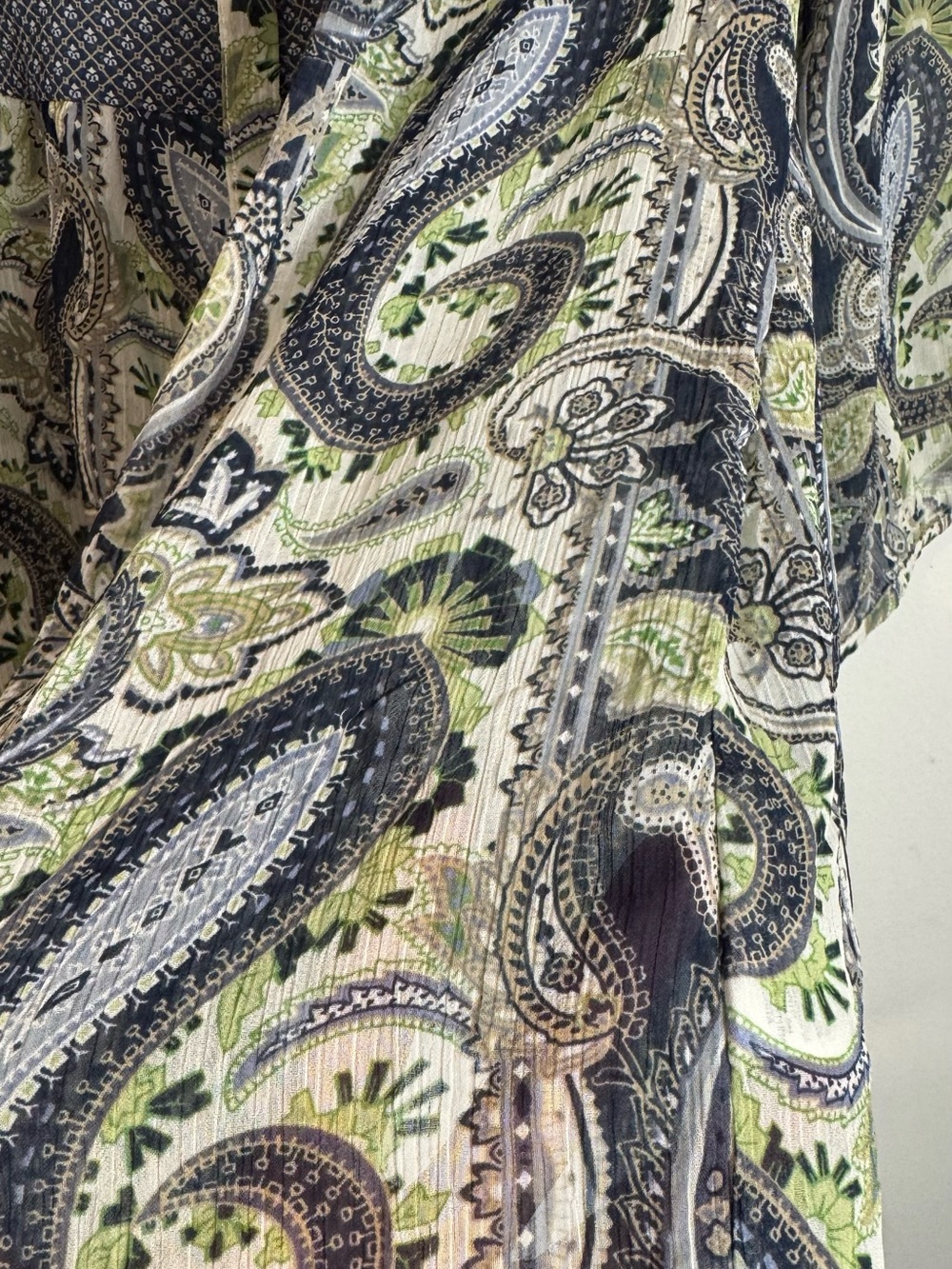 Liz Claiborne Paisley Button-Front Tunic Blouse 3/4 Sleeve Semi-Sheer 1X - Picture 5 of 7